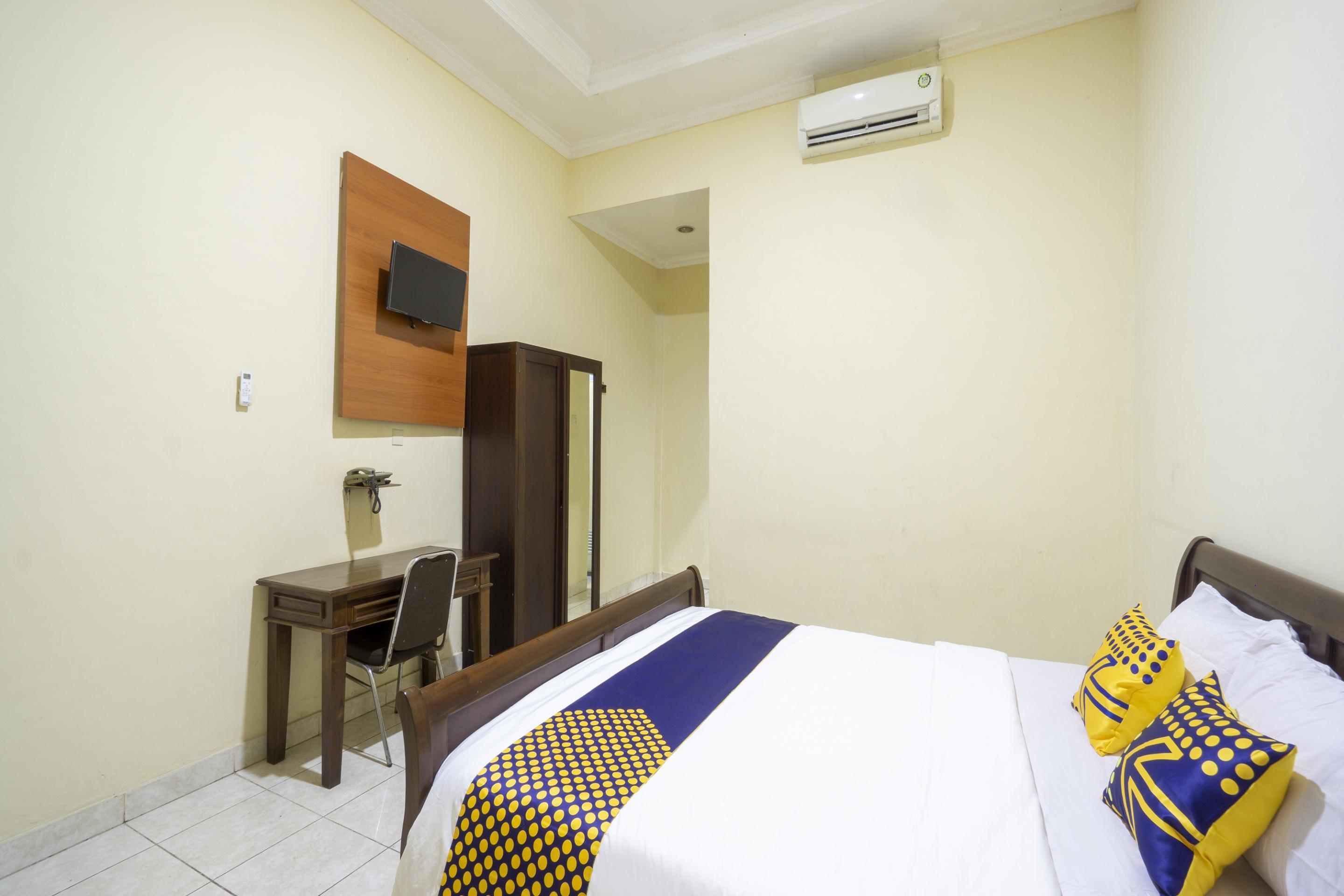 Super Oyo 3978 Hotel Danau Indah Bekasi Dış mekan fotoğraf