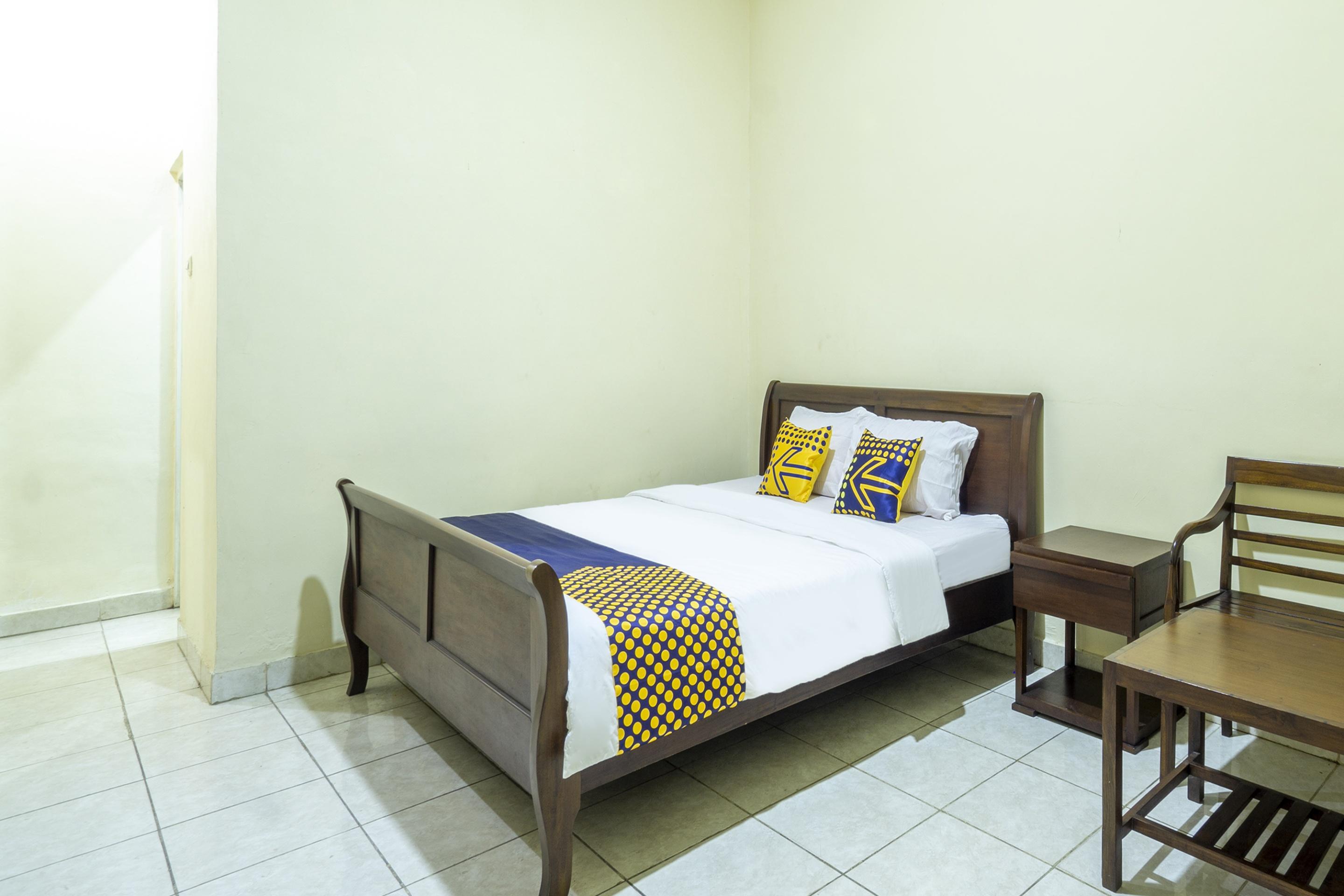Super Oyo 3978 Hotel Danau Indah Bekasi Dış mekan fotoğraf