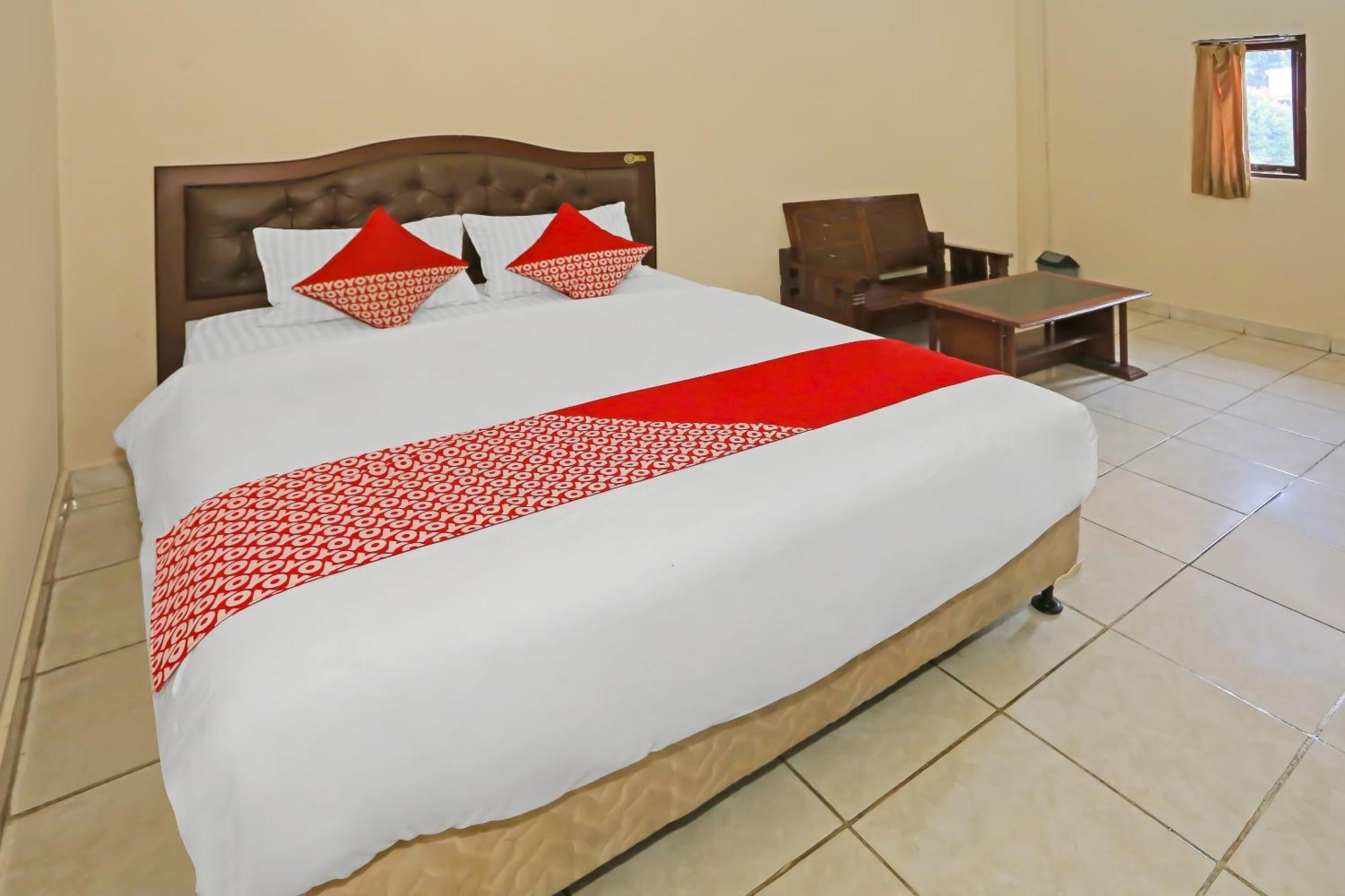 Super Oyo 3978 Hotel Danau Indah Bekasi Dış mekan fotoğraf